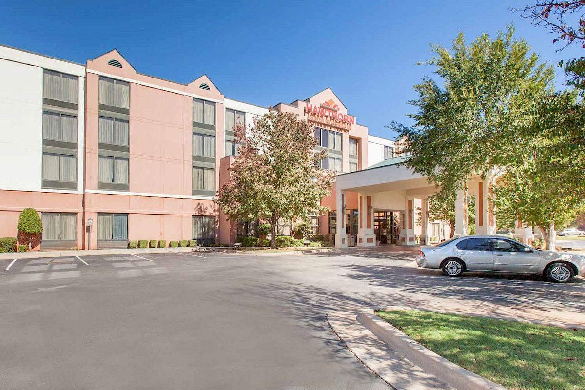 Hawthorn Suites
